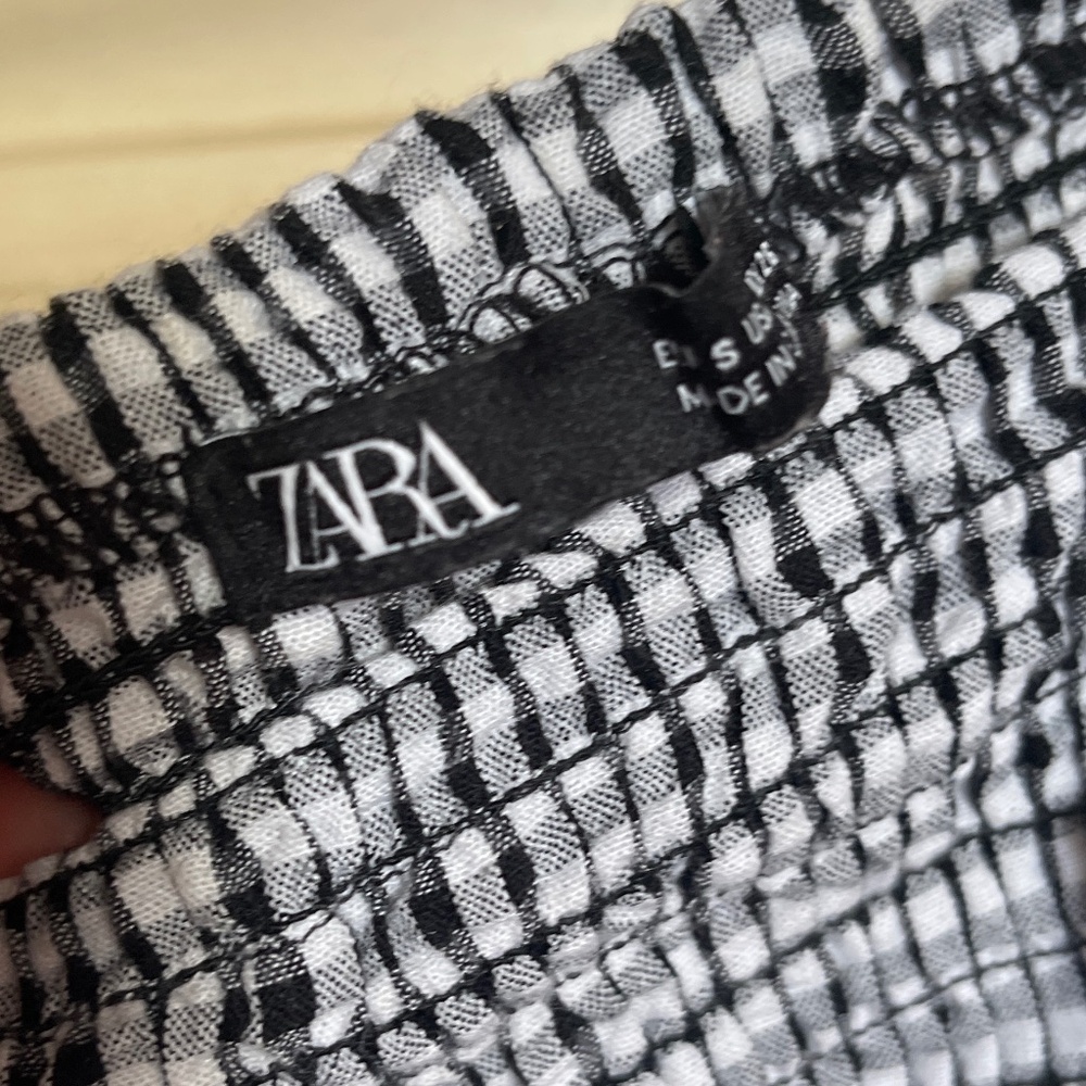 Zara - Picture 3 of 3